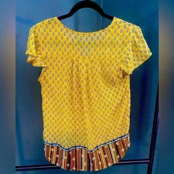 Maurice’s women’s yellow navy & floral pattern top lightweight cap sleeve size S - Picture 4 of 13